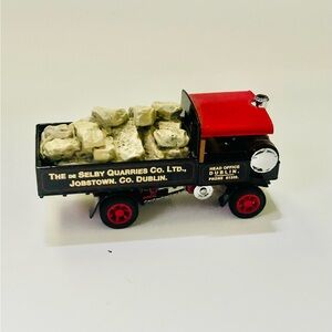Matchbox Yesteryear YAS04-M Yorkshire Steam Wagon Selby Quarries Diecast Model